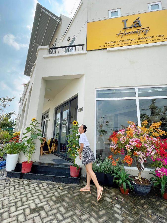 La Homestay Long Xuyên Buitenkant foto
